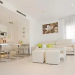 Tranquil Duplex Sitges, Sea Views, Private Parking, Terrace Sitges