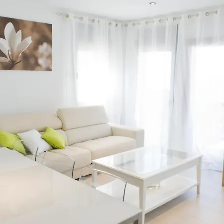 Apartman Tranquil Duplex Sitges, Sea Views, Private Parking, Terrace