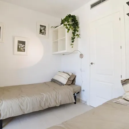 Apartman Tranquil Duplex Sitges, Sea Views, Private Parking, Terrace *