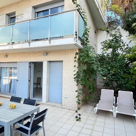 Tranquil Duplex Sitges, Sea Views, Private Parking, Terrace Apartman Sitges