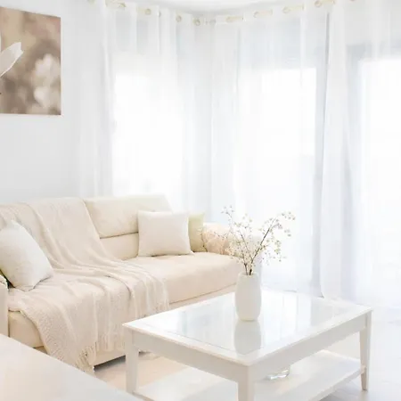 Tranquil Duplex Sitges, Sea Views, Private Parking, Terrace * 锡切斯