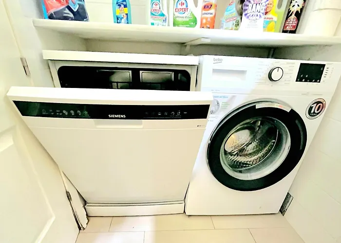 Tranquil Duplex Sitges, Sea Views, Private Parking, Terrace *