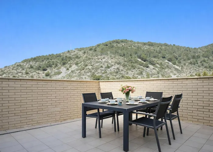 Appartement Tranquil Duplex Sitges, Sea Views, Private Parking, Terrace *