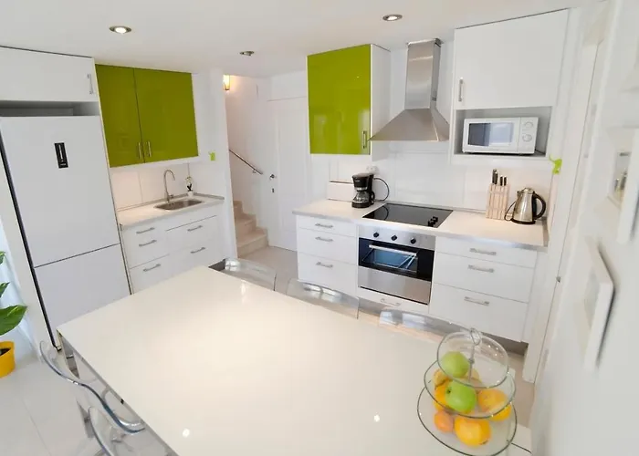 Tranquil Duplex Sitges, Sea Views, Private Parking, Terrace * シッチェス